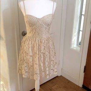 Abercrombie and Fitch cream lace dress